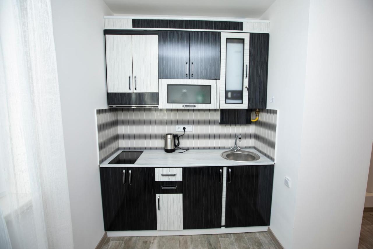 Modern Apartment In The Center With The View Of The Majestic Ararat Erivan Exterior foto